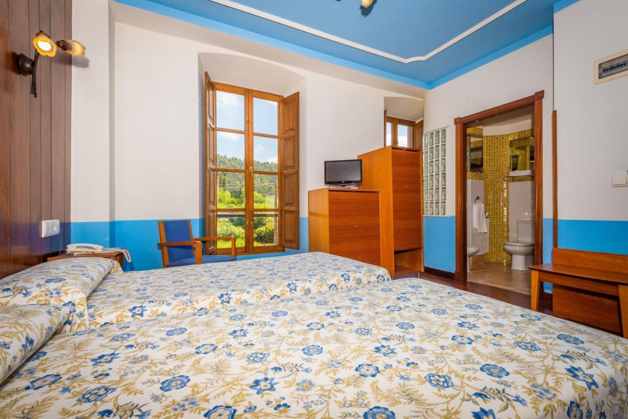 Hotel Castillo De Gauzon Salinas  Eksteriør billede