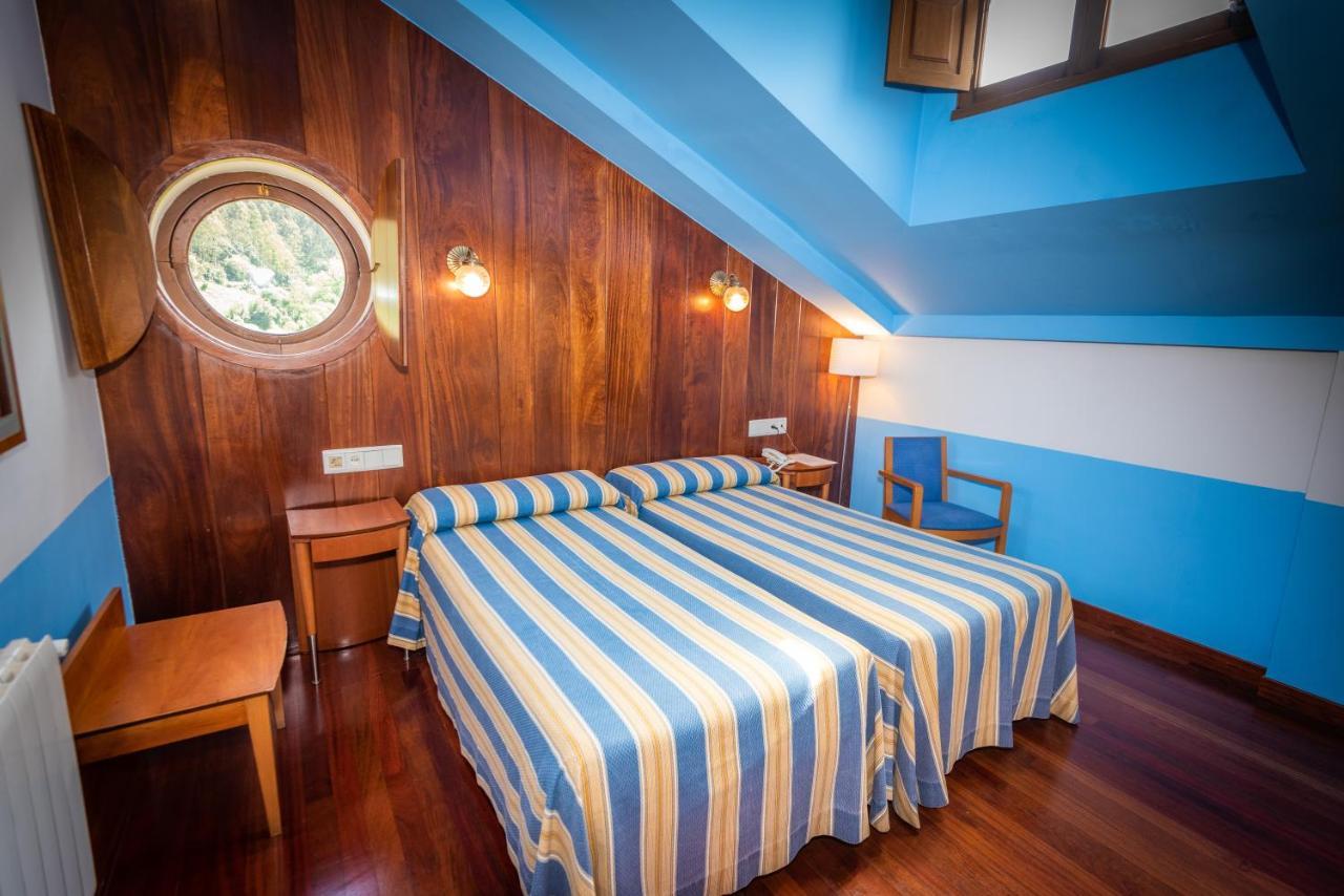 Hotel Castillo De Gauzon Salinas  Eksteriør billede