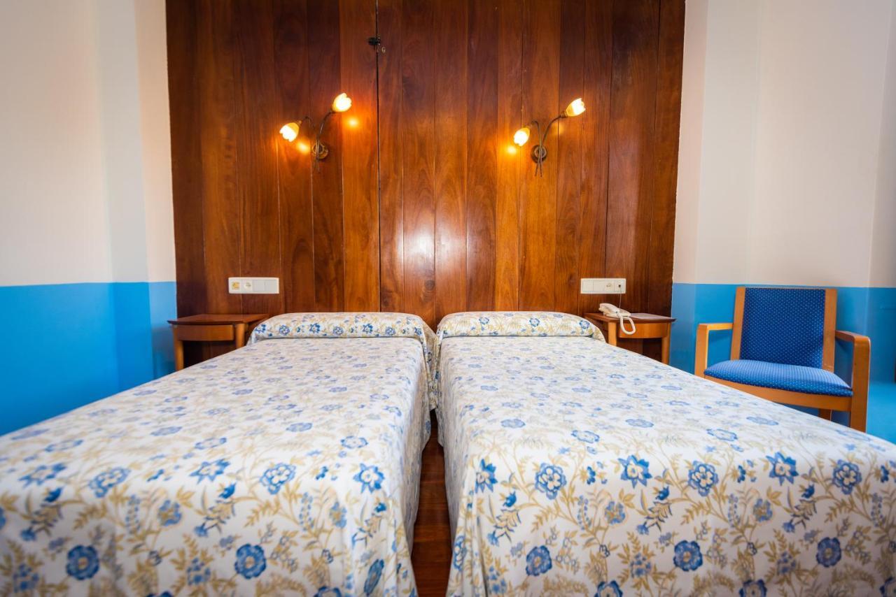 Hotel Castillo De Gauzon Salinas  Eksteriør billede